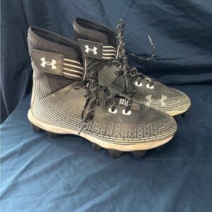 Under Armour Black and Gray Baseball Cleats